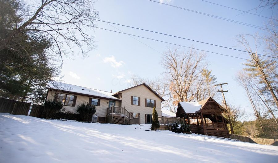 7902 Bittersweet Ct, Athens, OH 45701 - 4 Beds, 3 Bath