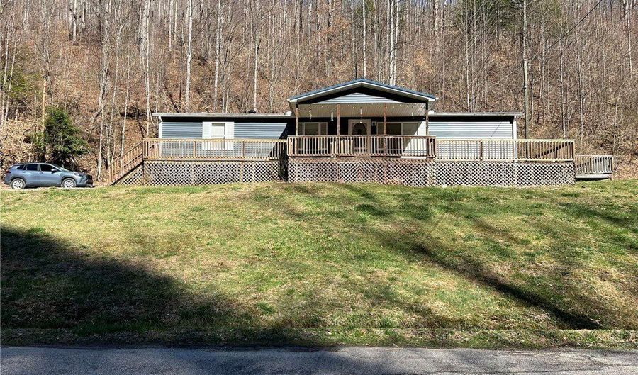 44 Brushy Frk, Alkol, WV 25501 - 3 Beds, 2 Bath