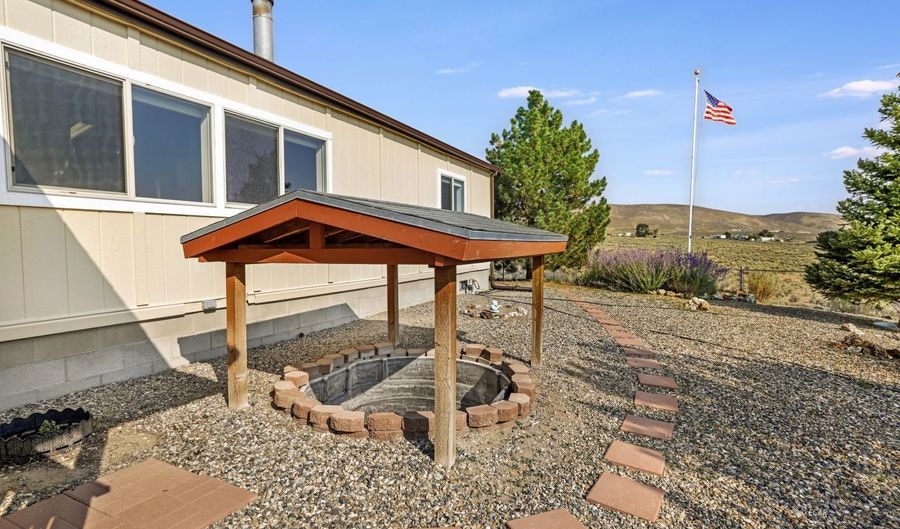 140 Copper Ave, Jackpot, NV 89825 - 4 Beds, 2 Bath