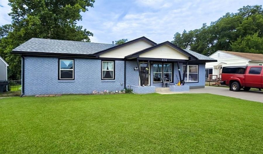 434 NW Locust St, Ardmore, OK 73401 - 3 Beds, 1 Bath