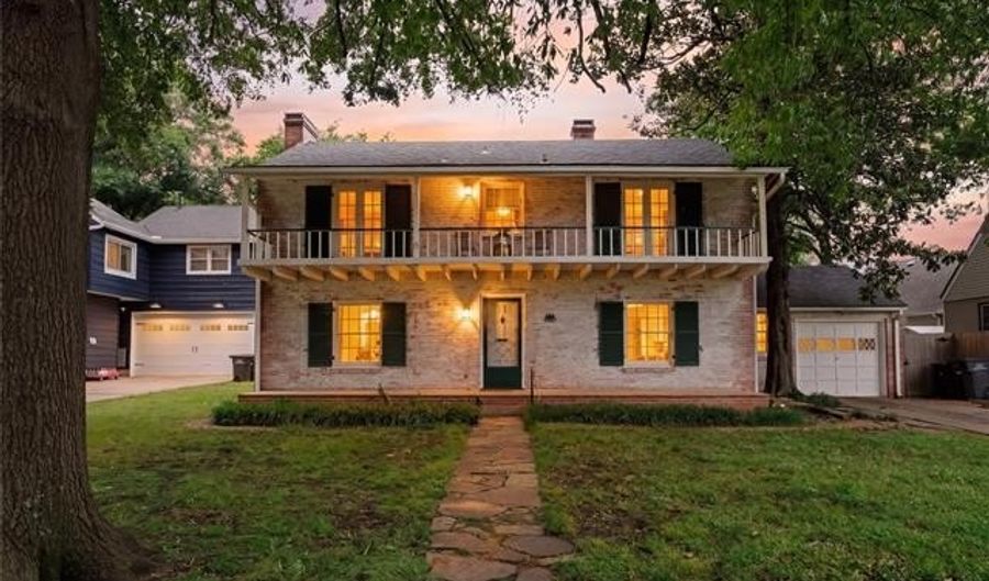 1655 Cherokee Pl, Bartlesville, OK 74003 - 3 Beds, 3 Bath