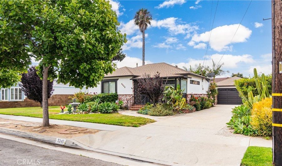 2240 W 231st St, Torrance, CA 90501 - 3 Beds, 2 Bath