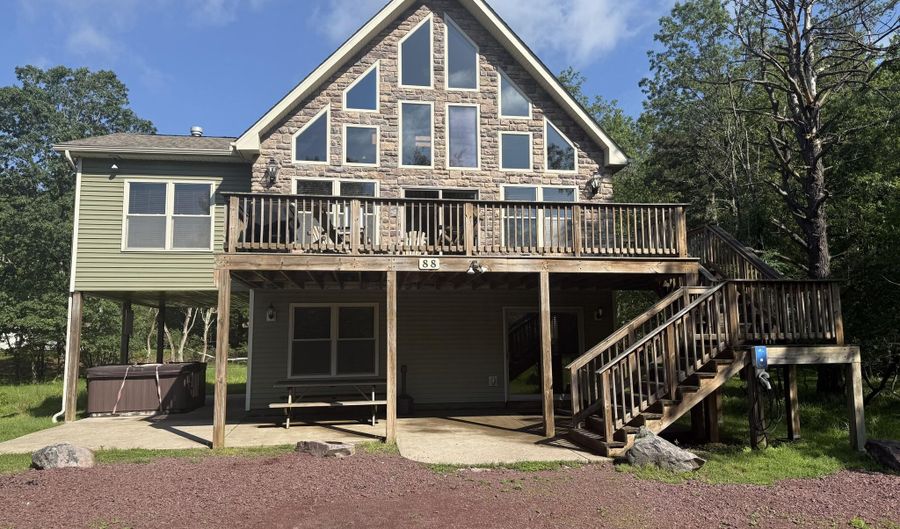88 Bishop Cir, Albrightsville, PA 18210 - 7 Beds, 4 Bath
