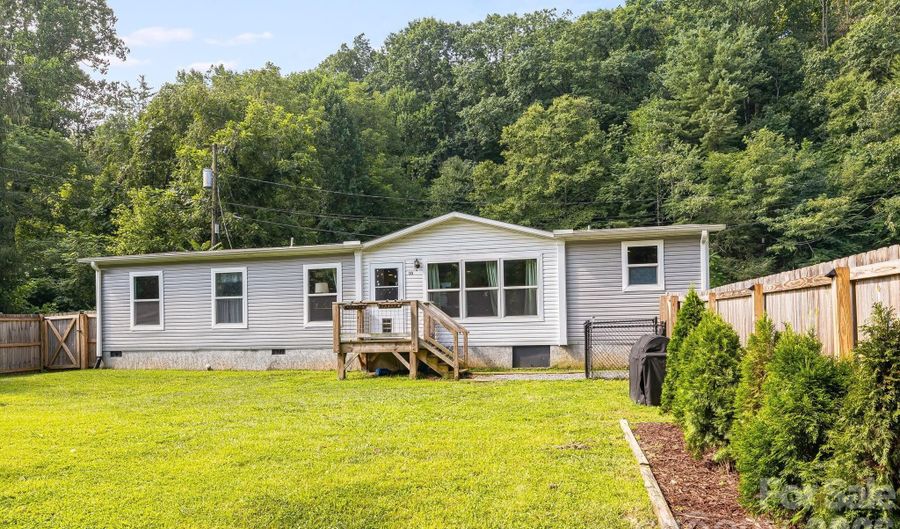 10 Pyrite Way, Asheville, NC 28806 - 3 Beds, 2 Bath