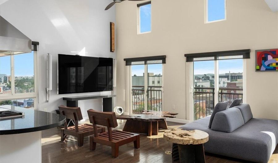 28 N 3RD St, Alhambra, CA 91801 - 2 Beds, 2 Bath