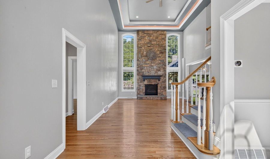 5 Normandy Sq, Guilderland, NY 12009 - 6 Beds, 5 Bath