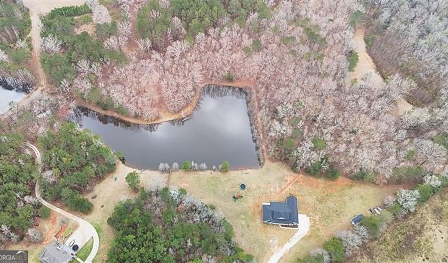 587 Piedmont, Barnesville, GA 30204 - 5 Beds, 4 Bath
