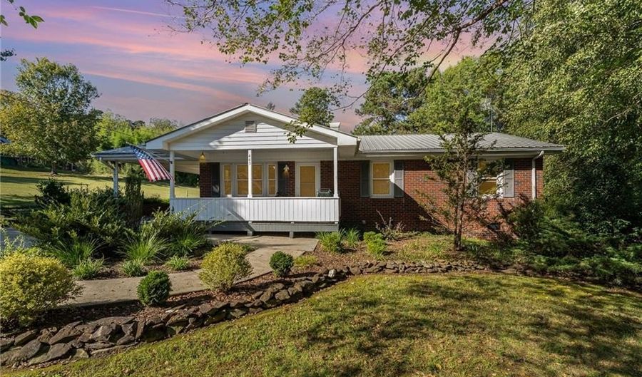 443 E Pritchard St, Asheboro, NC 27203 - 3 Beds, 1 Bath