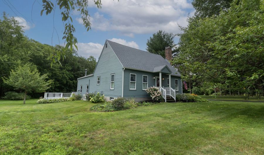 3 Clover Rd, Clinton, CT 06413 - 3 Beds, 2 Bath