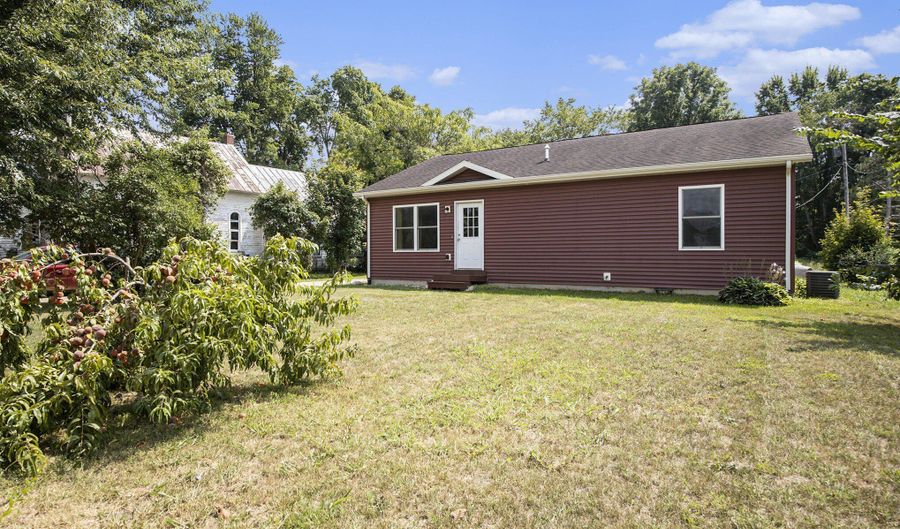 2160 114th Ave, Allegan, MI 49010 - 3 Beds, 2 Bath