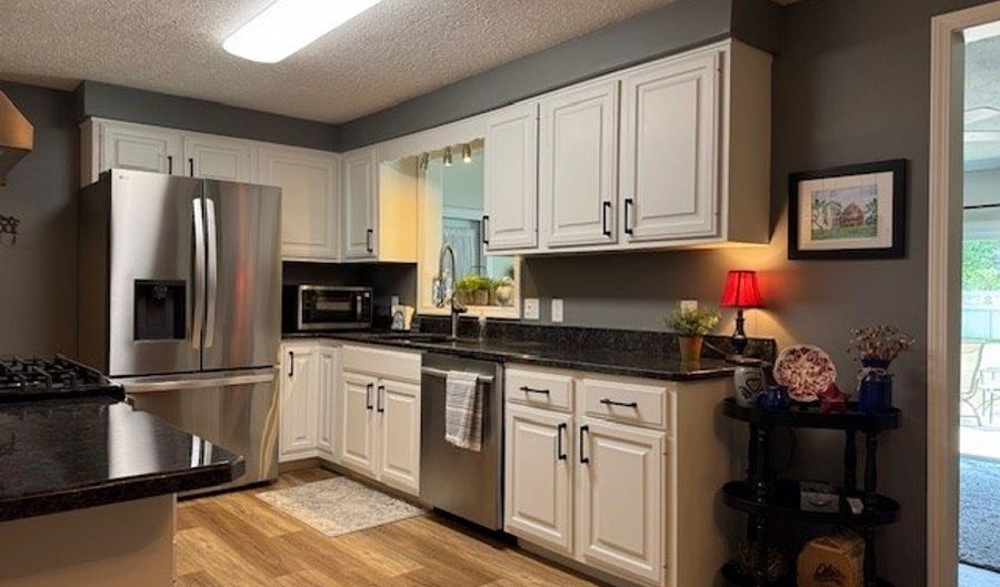 2614 Mifflin Ave, Ashland, OH 44805 - 4 Beds, 3 Bath