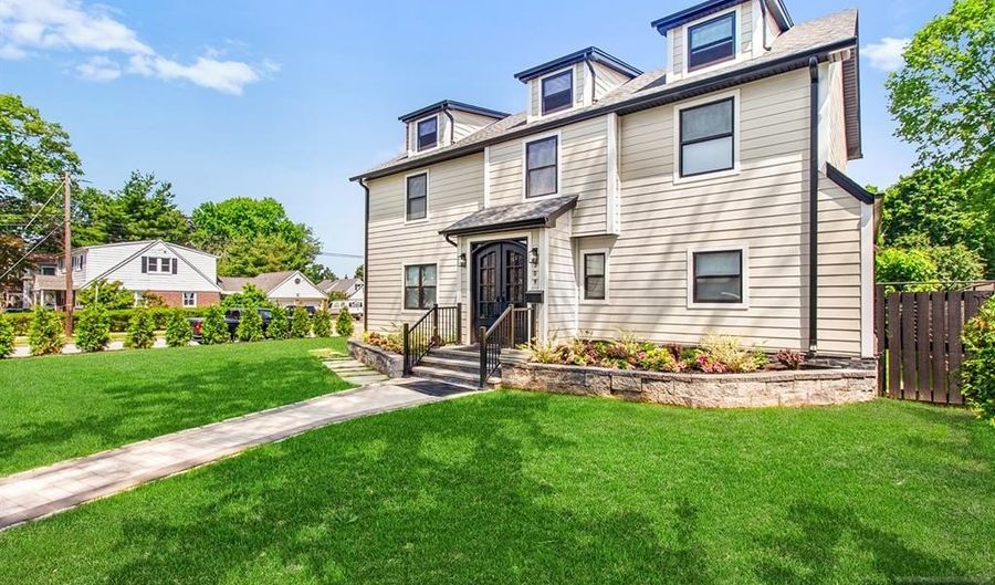 309 Clinton Ave, Bergenfield, NJ 07621 - 4 Beds, 5 Bath