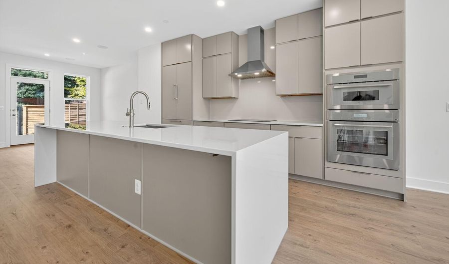 5348 ZENITH Overlook, Bethesda, MD 20816 - 4 Beds, 5 Bath