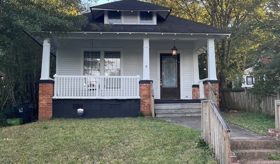 621 E Church St, Americus, GA 31709 - 2 Beds, 2 Bath