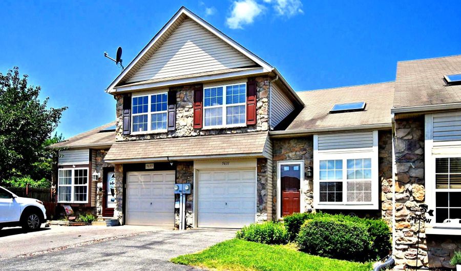 5631 STONECROFT Ln, Allentown, PA 18106 - 3 Beds, 3 Bath