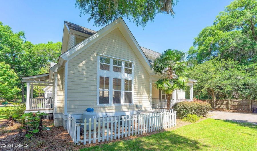 23 Crows Nest Ave 4, Beaufort, SC 29907 - 3 Beds, 3 Bath