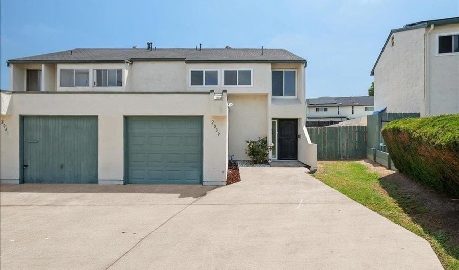 2039 Terracina Cir, Spring Valley, CA 91977 - 3 Beds, 3 Bath