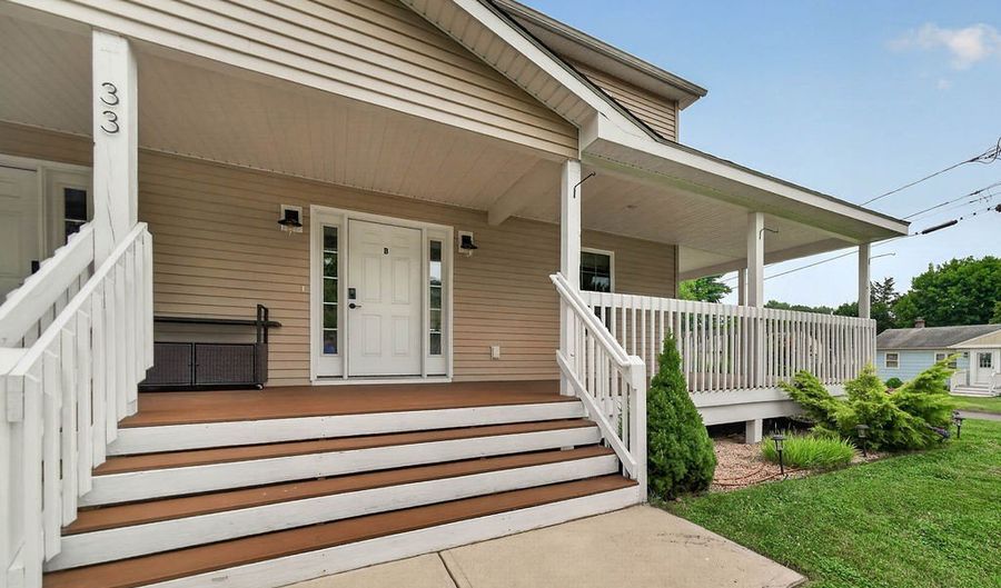 33 W End Ave B, Branford, CT 06405 - 2 Beds, 2 Bath