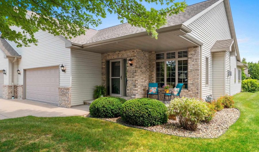4732 N PROVIDENCE Ave 301, Appleton, WI 54913 - 2 Beds, 3 Bath
