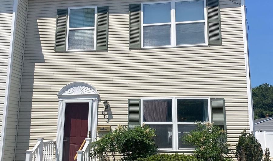 803 S MARKET St, Blades, DE 19973 - 3 Beds, 2 Bath