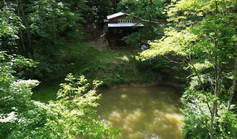 281 Eclipse Ln, Arbovale, WV 24915 - 2 Beds, 1 Bath