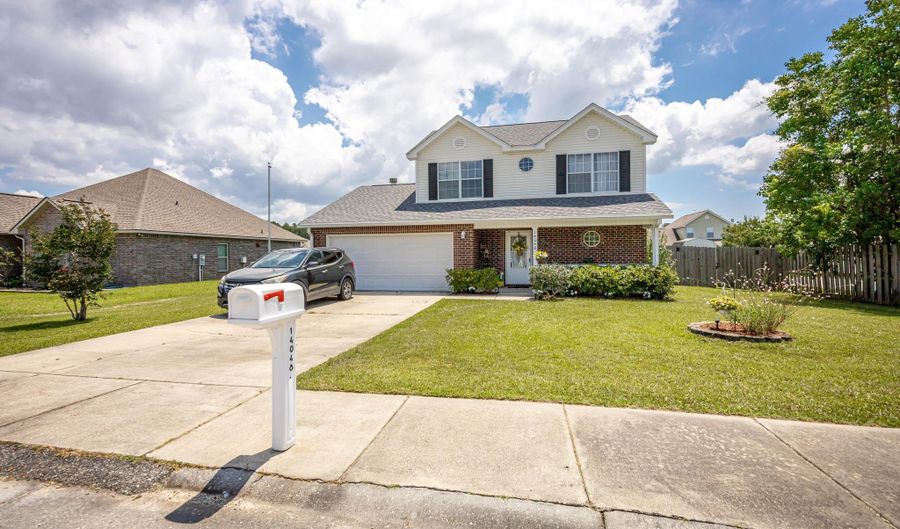 14048 Seymour Dr, Biloxi, MS 39532 - 3 Beds, 3 Bath