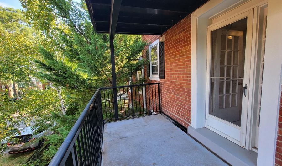 4903 30TH St S B2, Arlington, VA 22206 - 1 Beds, 1 Bath