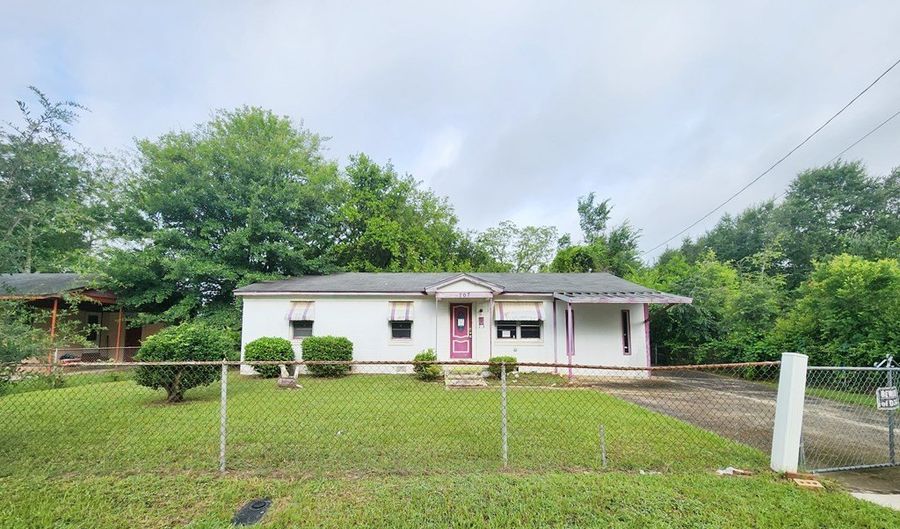 707 Hobson St, Albany, GA 31705 - 2 Beds, 1 Bath