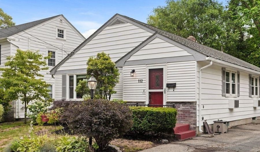 112 Edgewood Blvd, Cranston, RI 02905 - 3 Beds, 1 Bath