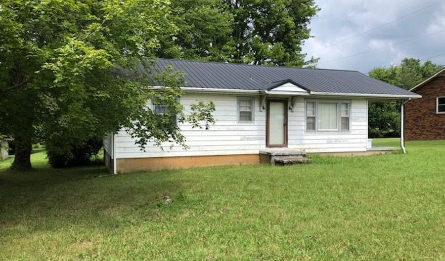 195 State Route 189 S, Greenville, KY 42345 - 3 Beds, 1 Bath