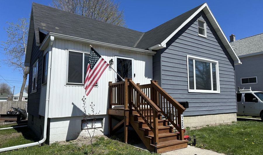 125 W Alfred St, Alpena, MI 49707 - 3 Beds, 1 Bath