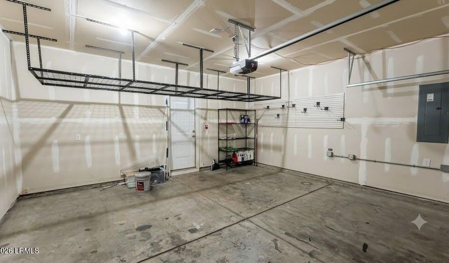 35 Pacolet Ln, Beaufort, SC 29906 - 3 Beds, 3 Bath