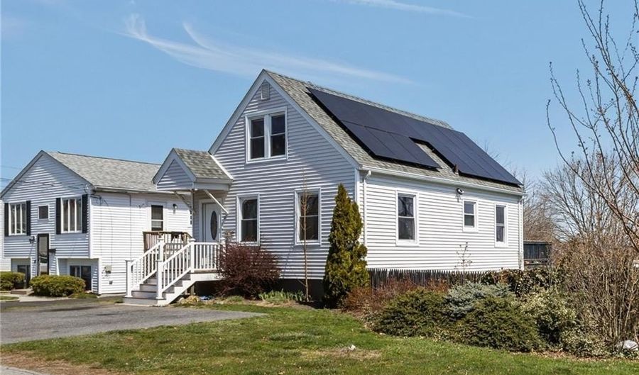 46 Irving St, North Providence, RI 02904 - 3 Beds, 2 Bath