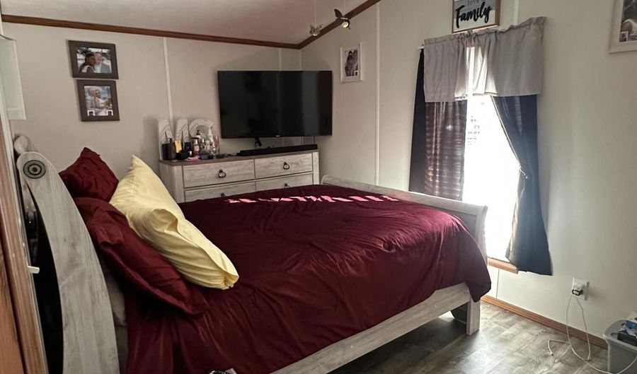 22 Shady Ln, Arundel, ME 04046 - 3 Beds, 2 Bath