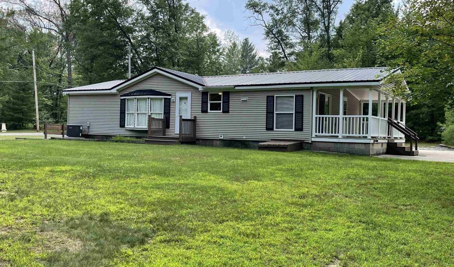 6256 Blackberry Dr, Alger, MI 48610 - 3 Beds, 2 Bath