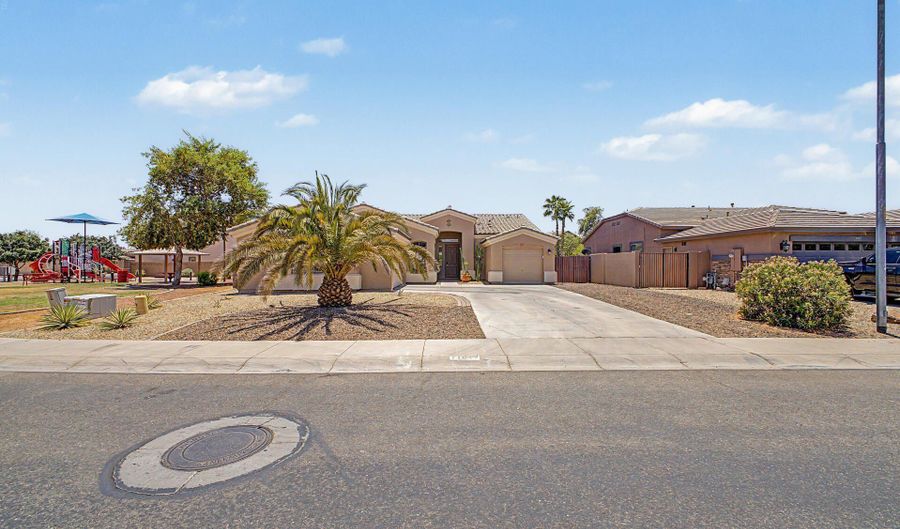 11017 W WASHINGTON St, Avondale, AZ 85323 - 4 Beds, 2 Bath
