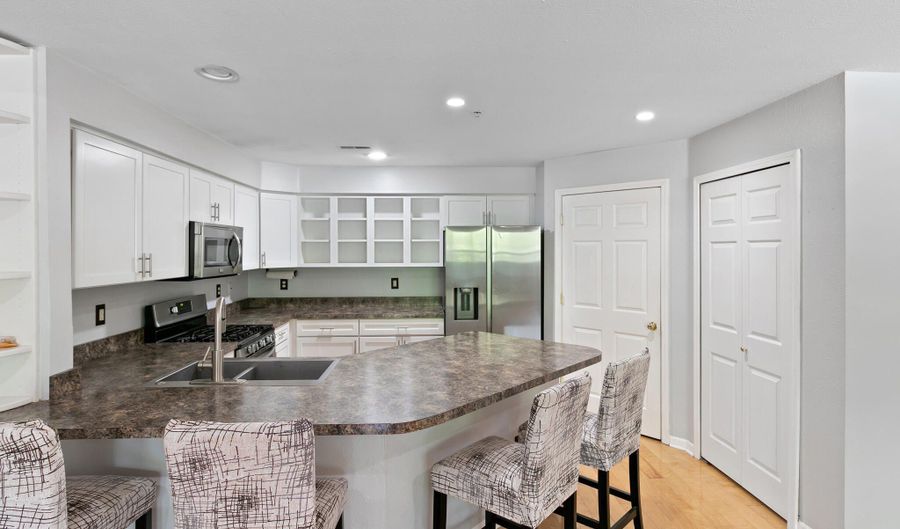 1407 Millbrook Trl, Ann Arbor, MI 48108 - 2 Beds, 2 Bath