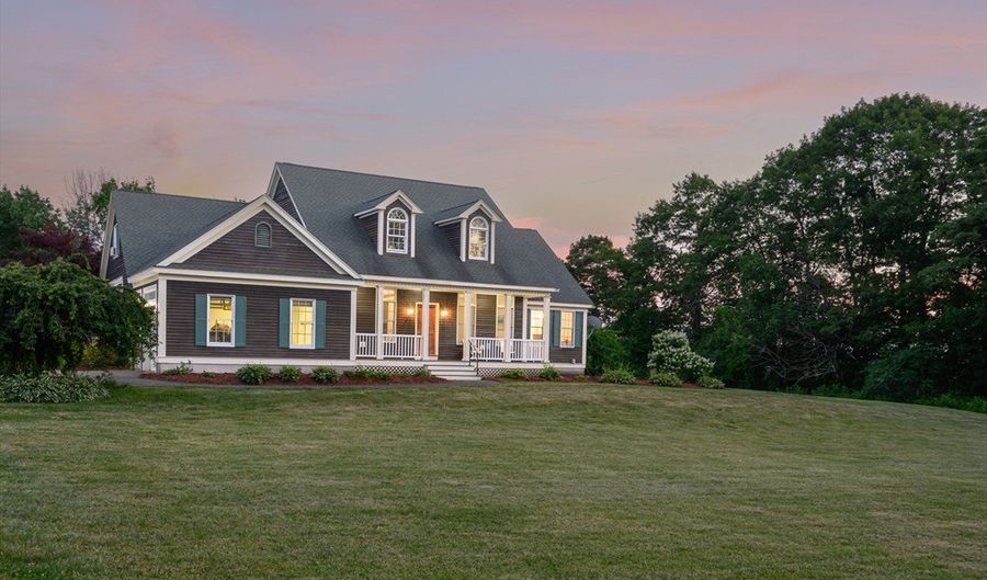 190 Russell Hill Rd, Ashburnham, MA 01430 - 4 Beds, 3 Bath