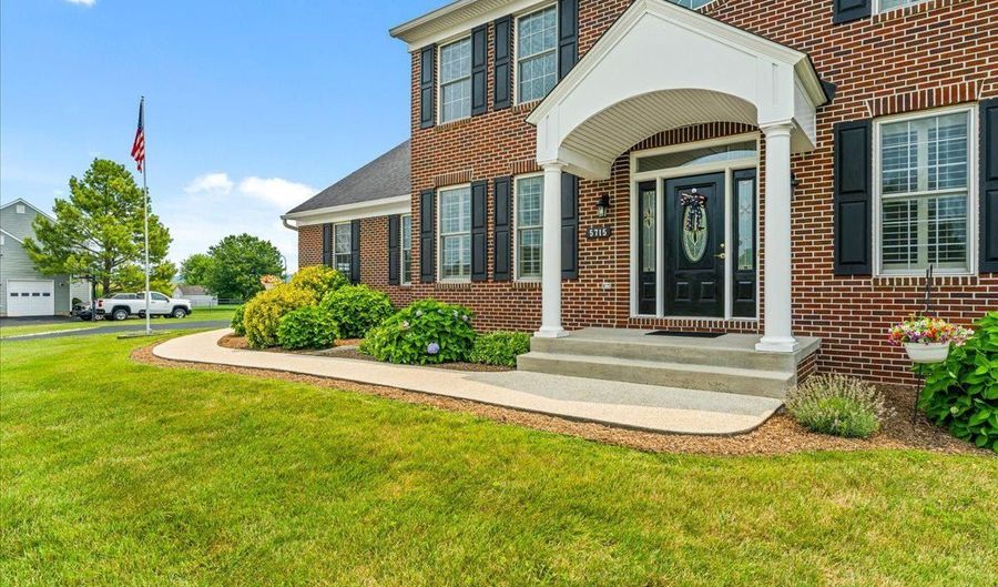 5715 DOUBS Rd, Adamstown, MD 21710 - 4 Beds, 4 Bath