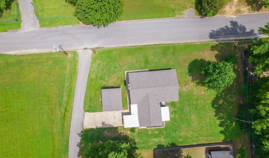 533 Belle Meade Rd, Bells, TN 38006 - 4 Beds, 3 Bath