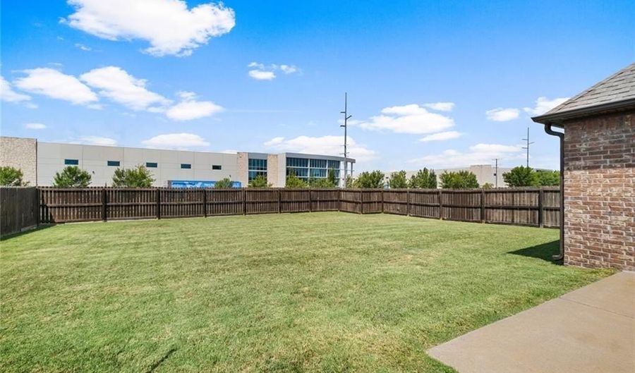 4002 SW Flatrock Cv, Bentonville, AR 72713 - 4 Beds, 2 Bath