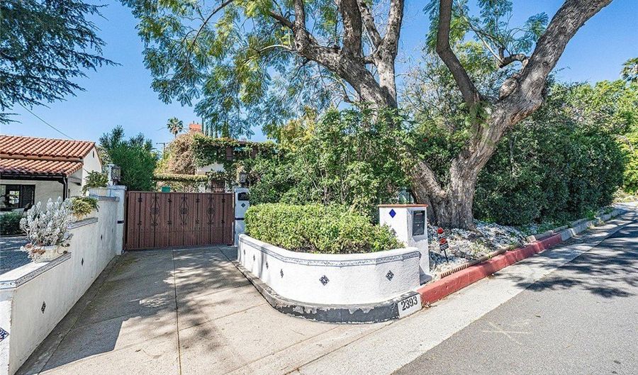 2393 Allen Ave, Altadena, CA 91001 - 6 Beds, 6 Bath