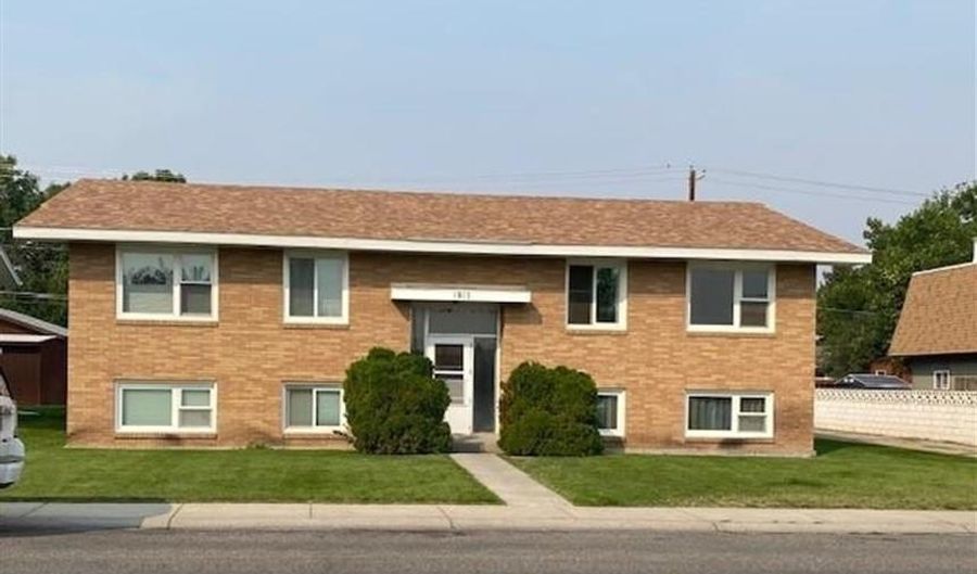 1913 16th St Apartment 3, Cody, WY 82414 - 2 Beds, 1 Bath