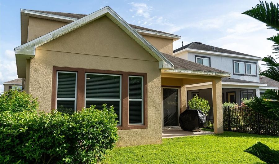 7508 SEA LILLY Ct, Apollo Beach, FL 33572 - 4 Beds, 4 Bath