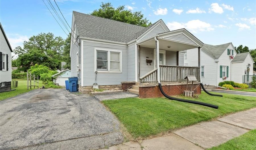 806 Roedale Ave, Alton, IL 62002 - 3 Beds, 1 Bath