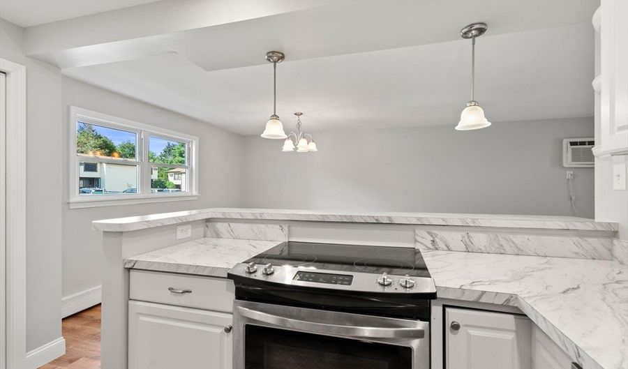 12 Mason Ct 12, Amesbury, MA 01913 - 1 Beds, 1 Bath