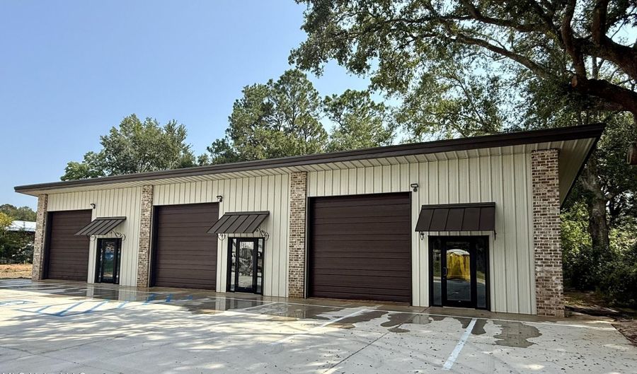 14313 Cullen St, Biloxi, MS 39532 - 1 Beds, 0 Bath