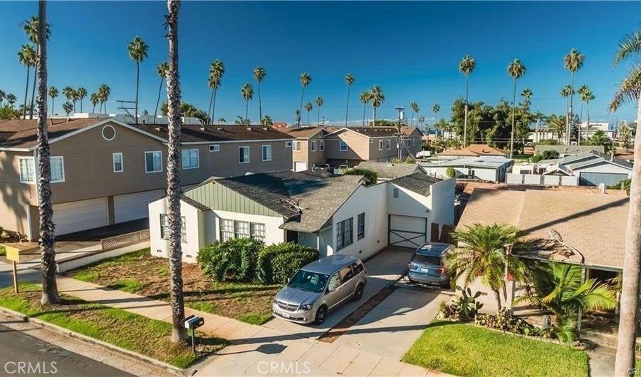 1743 S Tremont St, Oceanside, CA 92054 - 3 Beds, 4 Bath