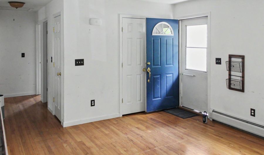 163 Pleasant Ave, Burlington, VT 05401 - 2 Beds, 2 Bath