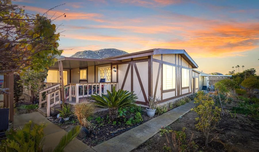 4650 Dulin Rd Unit 12, Fallbrook, CA 92028 - 2 Beds, 2 Bath